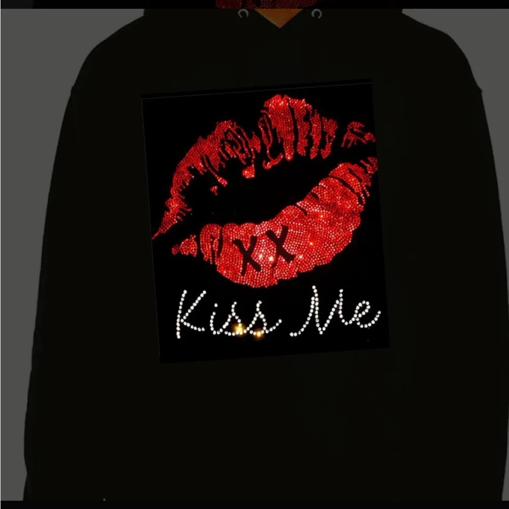 Crystal kiss me crewneck